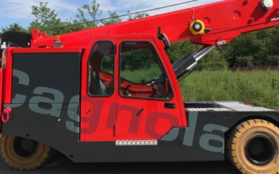 Movimentazione Macchinari con Carrelli Elevatori e Gru e Trasporti Dedicati: Il Servizio Professionale di Cagnola Trasporti